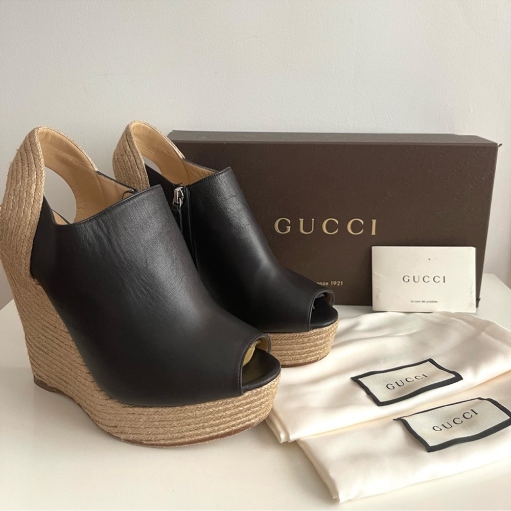 AUTHENTIC GUCCI LEATHER WEDGES - Picture 2 of 11